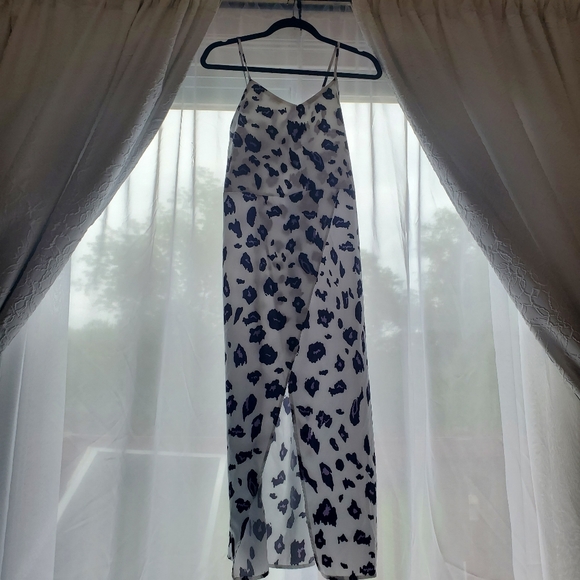 White cheetah print midi dress - Picture 2 of 4